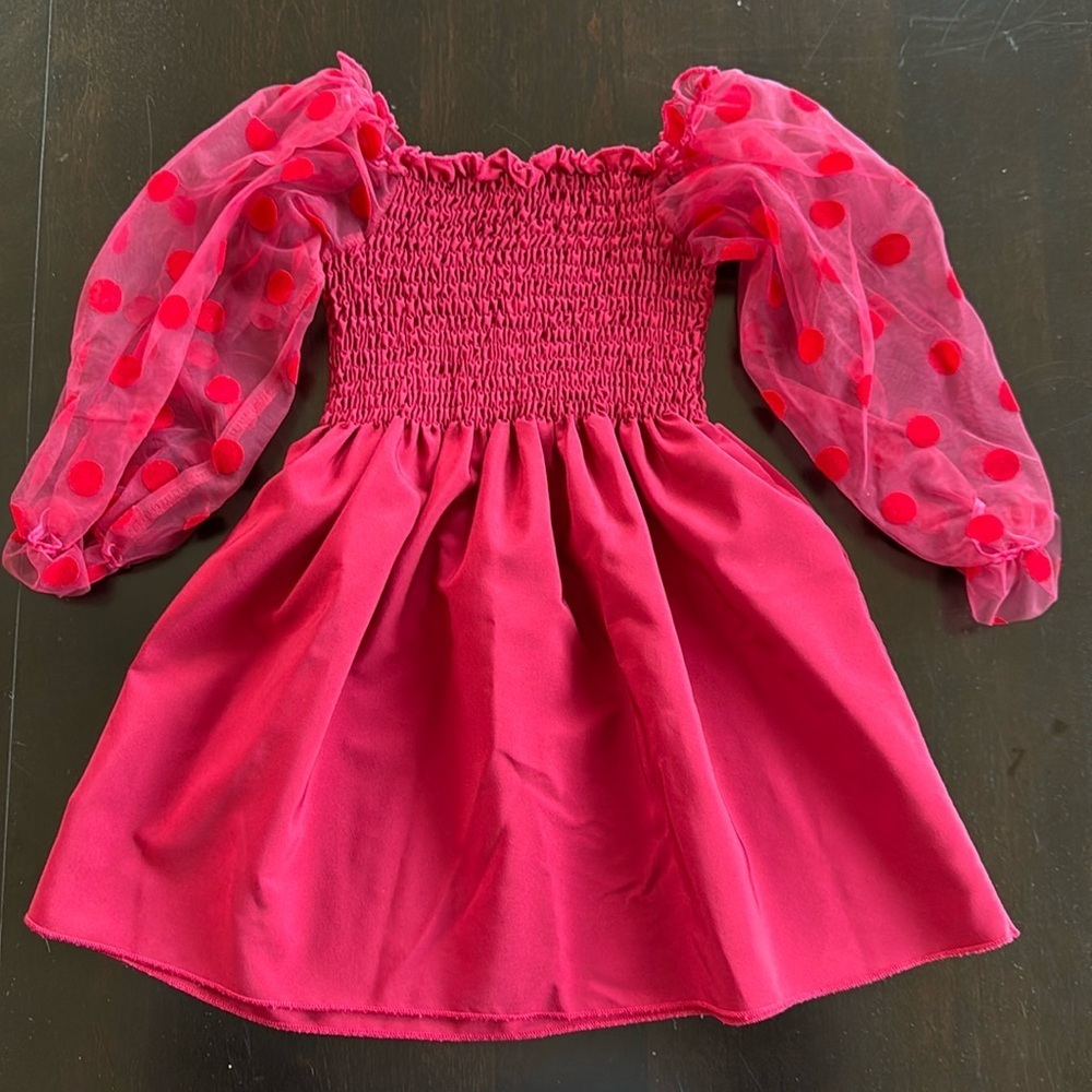 Dress with puffy sleeves with polka dots size 3T